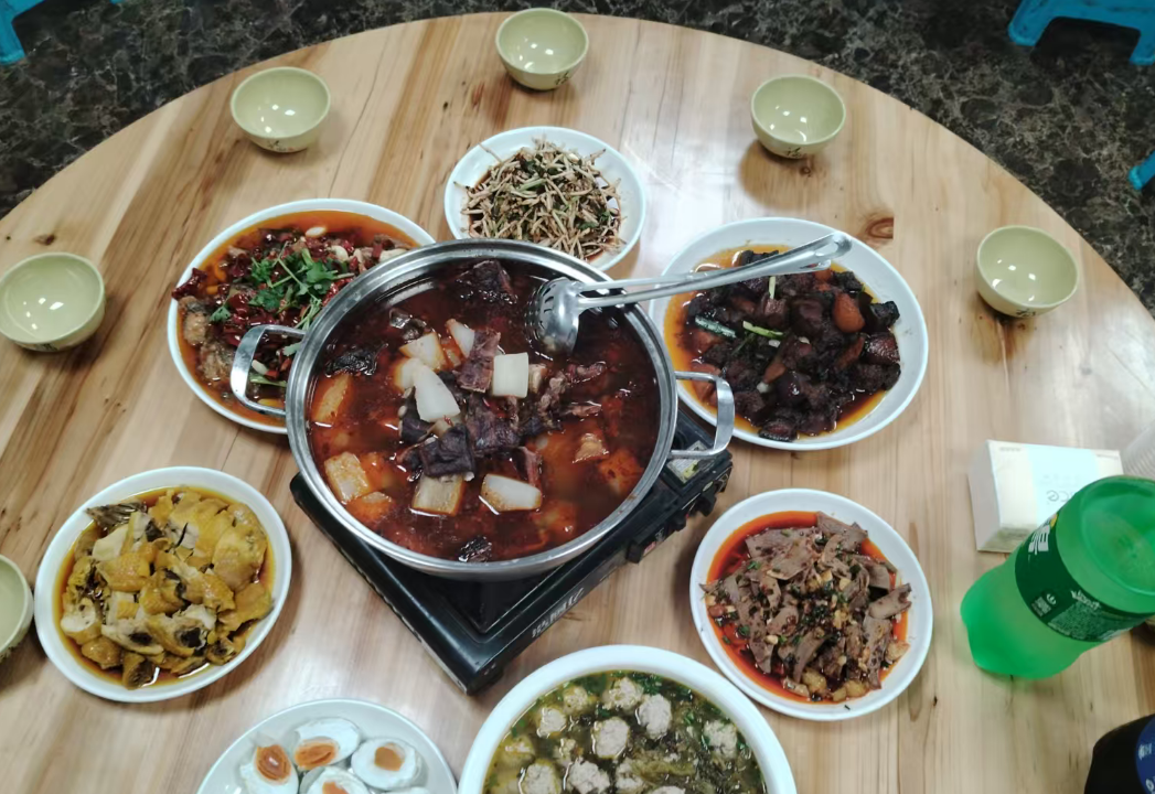 钮维实业2024年中聚会活动详情记录